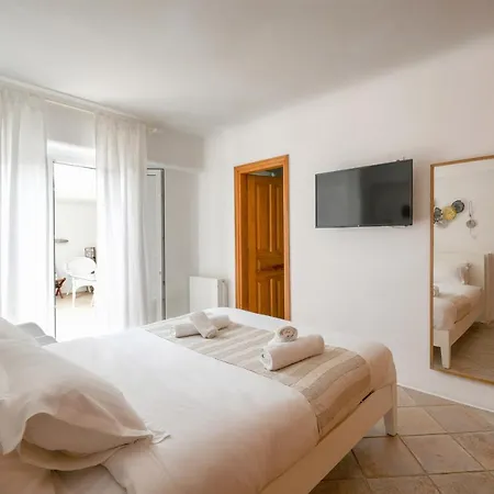 Vila Cliff 270 In Houlakia