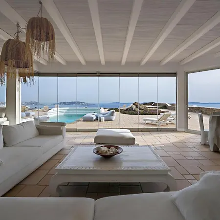 Vila Cliff 270 In Houlakia