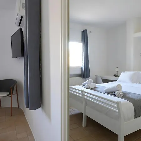 Cliff 270 In Houlakia