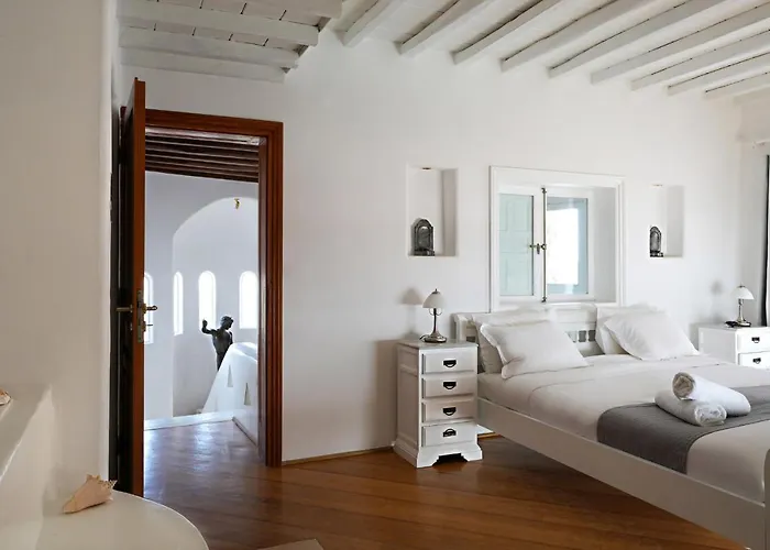 Cliff 270 In Houlakia * Fanari (Mykonos)