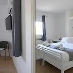 Cliff 270 In Houlakia