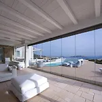 Villa Cliff 270 In Houlakia