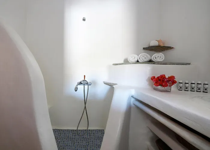 Cliff 270 In Houlakia Villa *