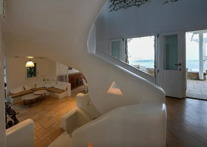 Cliff 270 In Houlakia Villa *